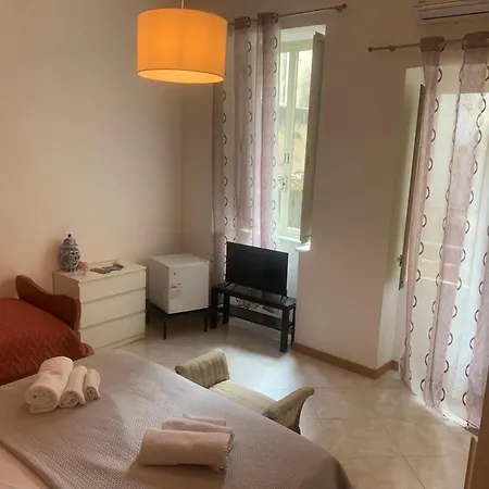 La Casa Dei Mille E Notte 게스트하우스 3*